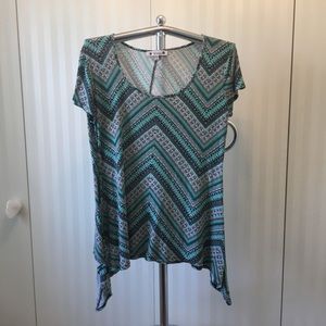 Wilde chevron patterned blue/black short sleeved shirt Size XL